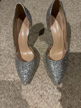 Silver Glitter Pointed-Toe Pumps